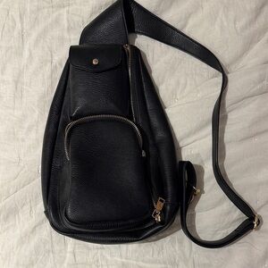 Poppy & Peonies En Route Sling Bag in Black